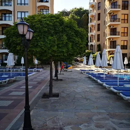 Green Garden View * Golden Sands